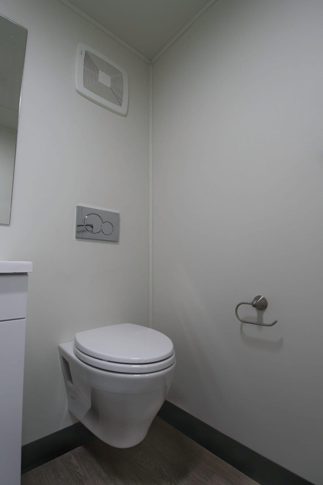 20&prime; Site office + Washroom - STARMAX Containers PTY. LTD