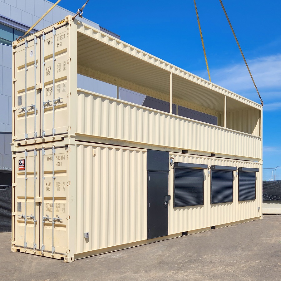 40&rsquo;HC VIP Area with Patio for the Oilers - STARMAX Containers PTY. LTD
